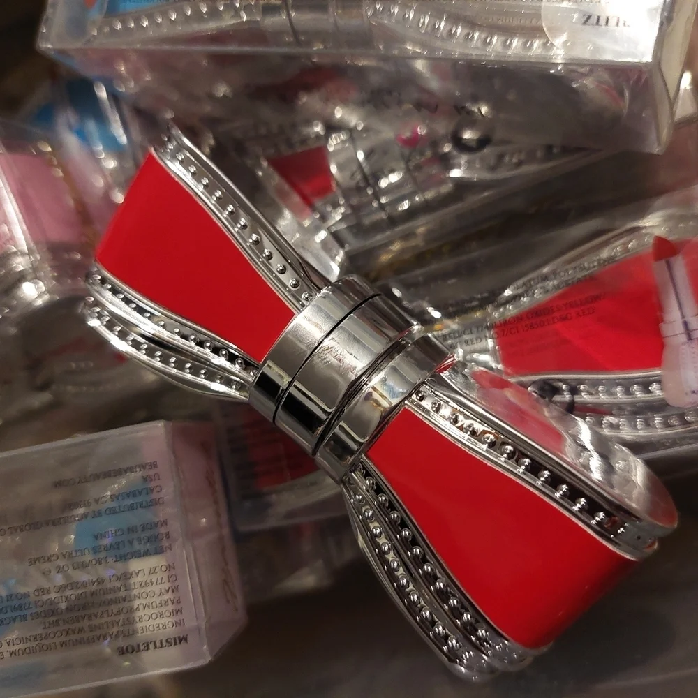 New Sealed Bow Case LIPSTICK Red Mistletoe Sillage
